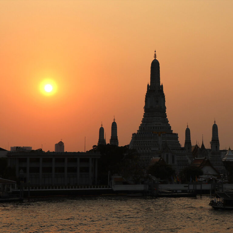 Wat Arun, Bangkok, Thailand